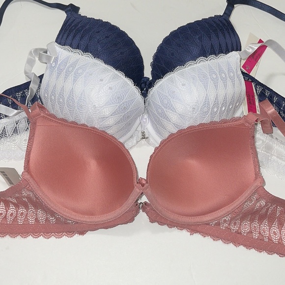 Bundle 3 pieces Lace Push Up Gentle Bra 3 Hooks.  Brand Ilys Lumie. NWT. - Picture 10 of 16